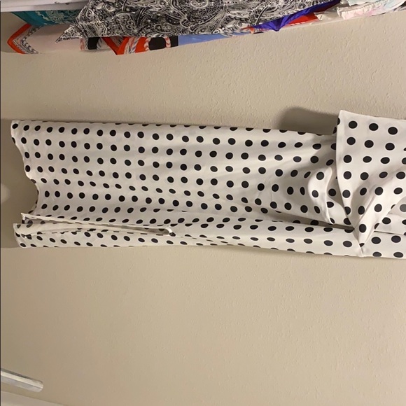 OU KELLY SURPLICE B&W POLKA DOT MIDI DRESS - Picture 5 of 8